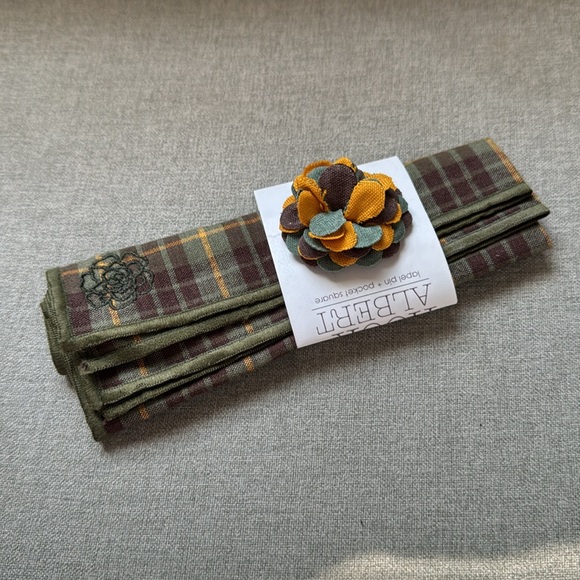 Hook + Albert lapel pin + pocket square NWT - Picture 2 of 4